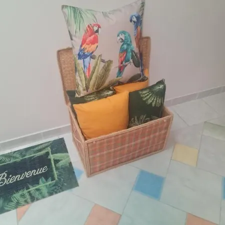 La Tropicale Avec Parking, Proche Cite Medievale Apartment