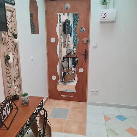 La Tropicale, Climatise Avec Parking, Proche Cite Medievale