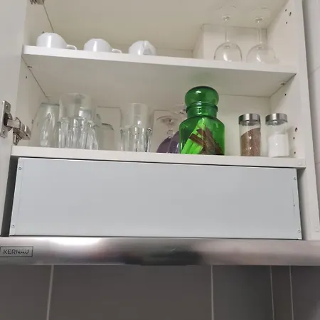 Apartment La Tropicale, Climatise Avec Parking, Proche Cite Medievale *