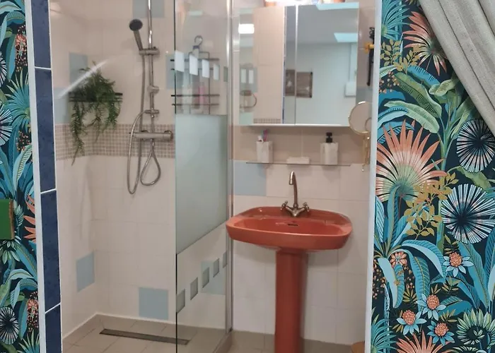 Lejlighed La Tropicale, Climatise Avec Parking, Proche Cite Medievale *