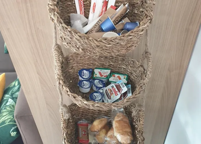 La Tropicale, Climatise Avec Parking, Proche Cite Medievale